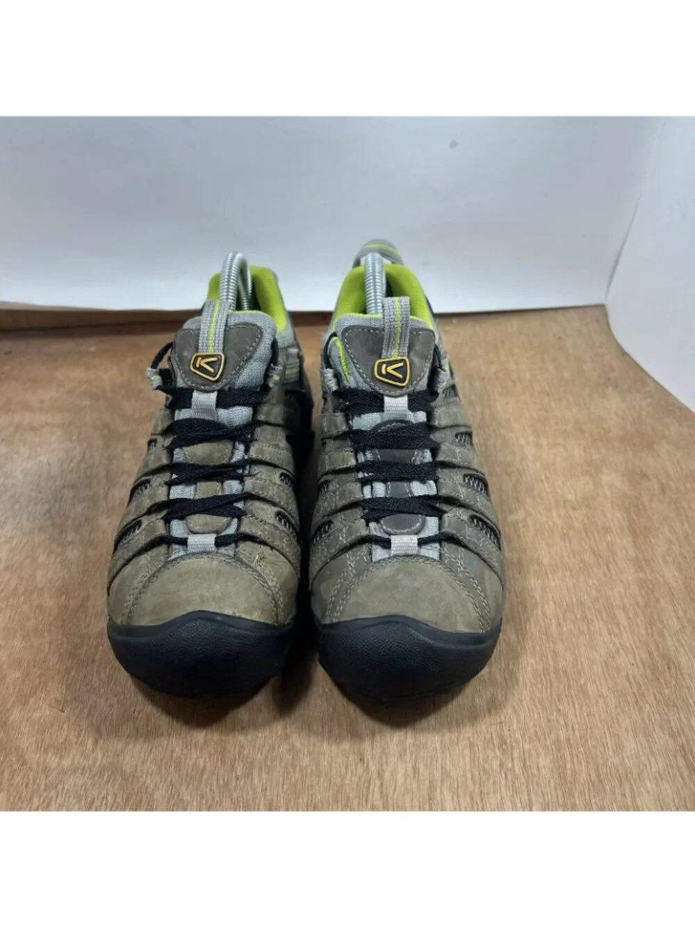 Keen Voyageur Shoes Women Size 7.5 Brown Green Waterproof Hiking Trail 1010141